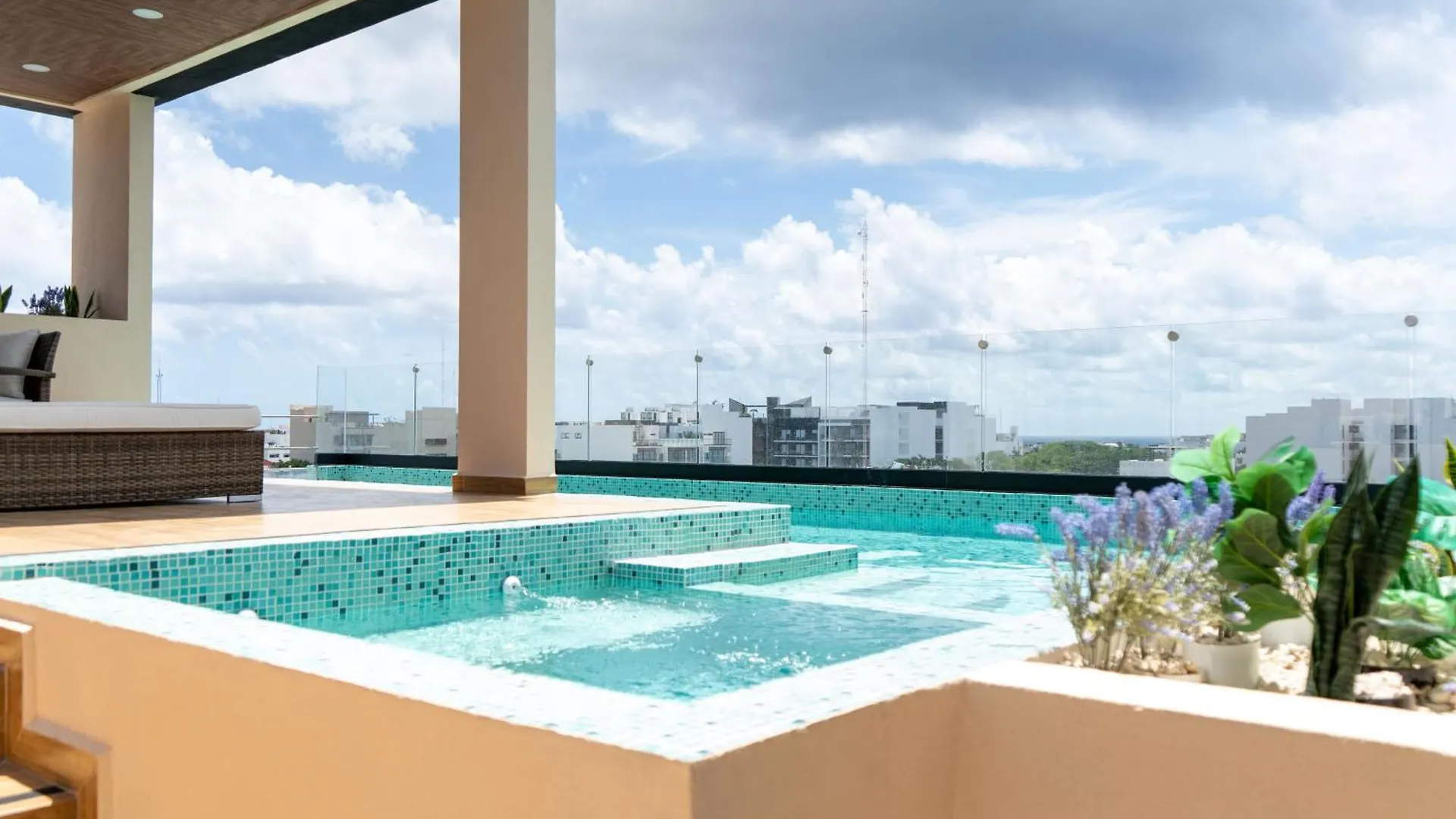 Elegant Lux Condo - Fast Wi-Fi- Near The Beach Плая-дель-Кармен