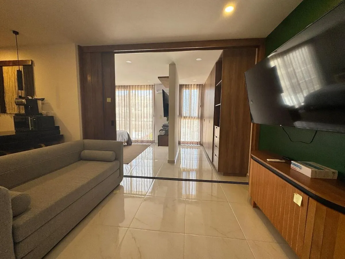 Elegant Lux Condo - Fast Wi-Fi- Near The Beach Playa del Carmen Apartment