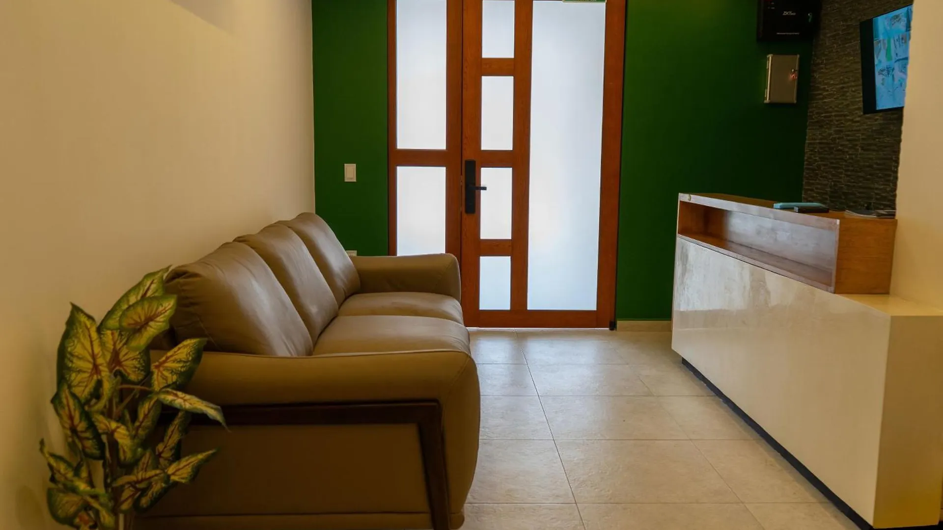 Elegant Lux Condo - Fast Wi-Fi- Near The Beach Playa del Carmen 0*,  Mexico