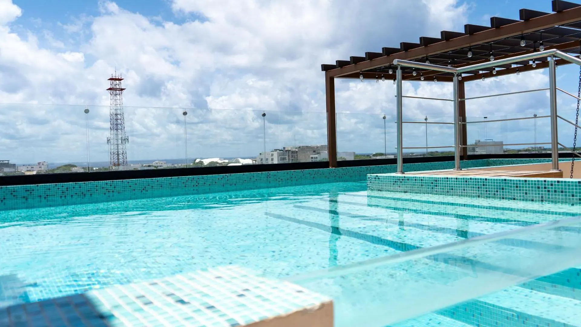 Elegant Lux Condo - Fast Wi-Fi- Near The Beach Playa del Carmen 0*,